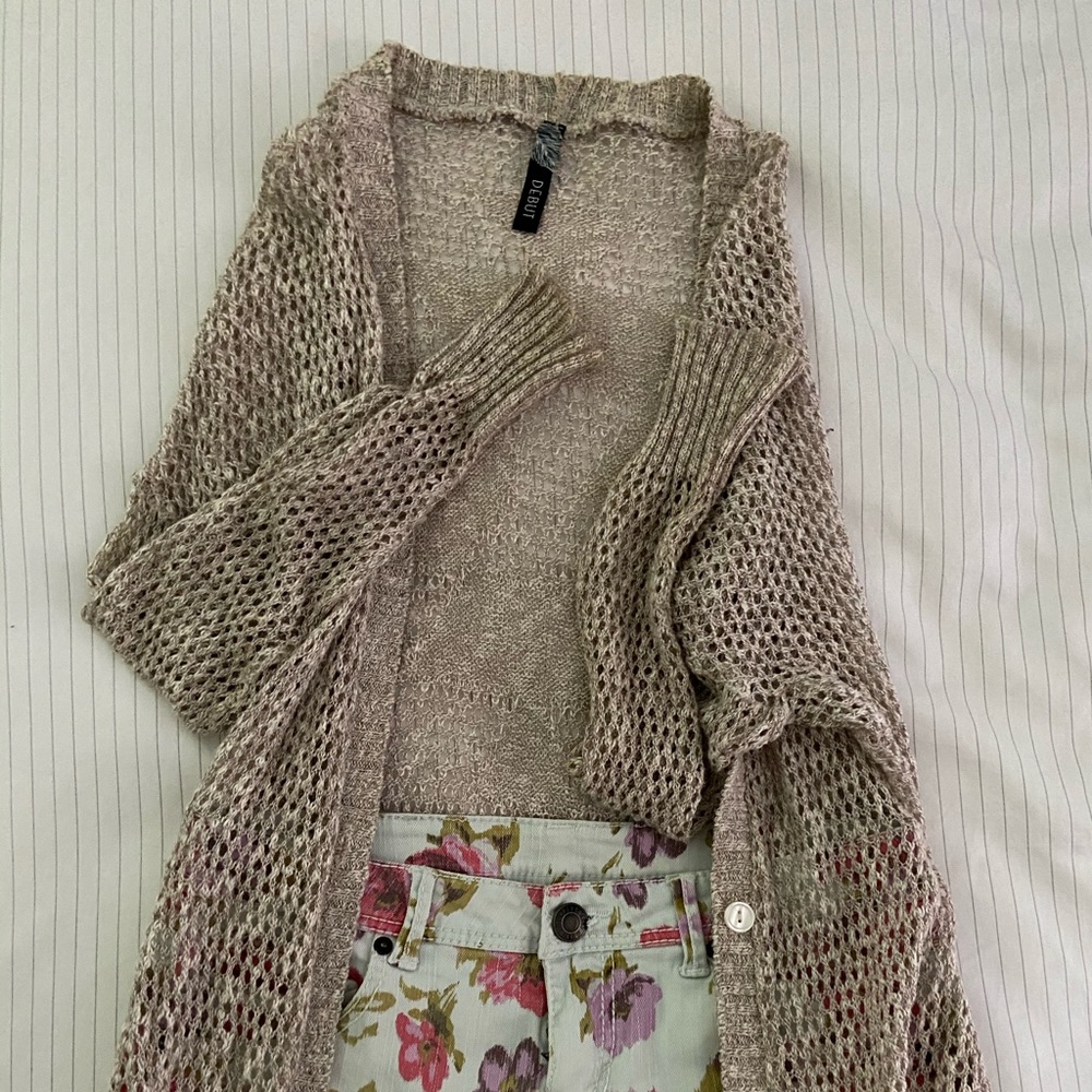 ♻️ Adorable lightweight cardigan 💛